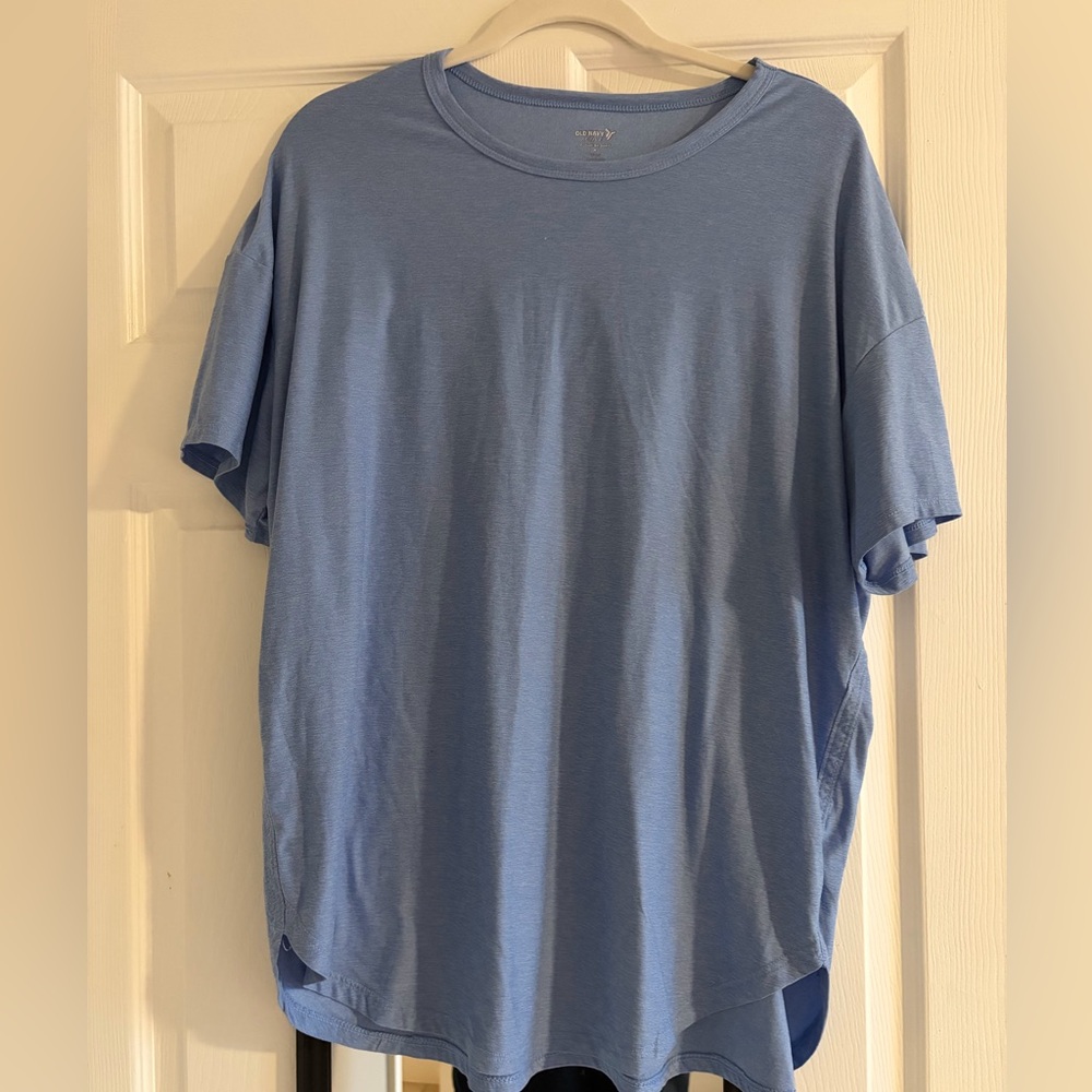 Old Navy Short Sleeve Tee in Blue